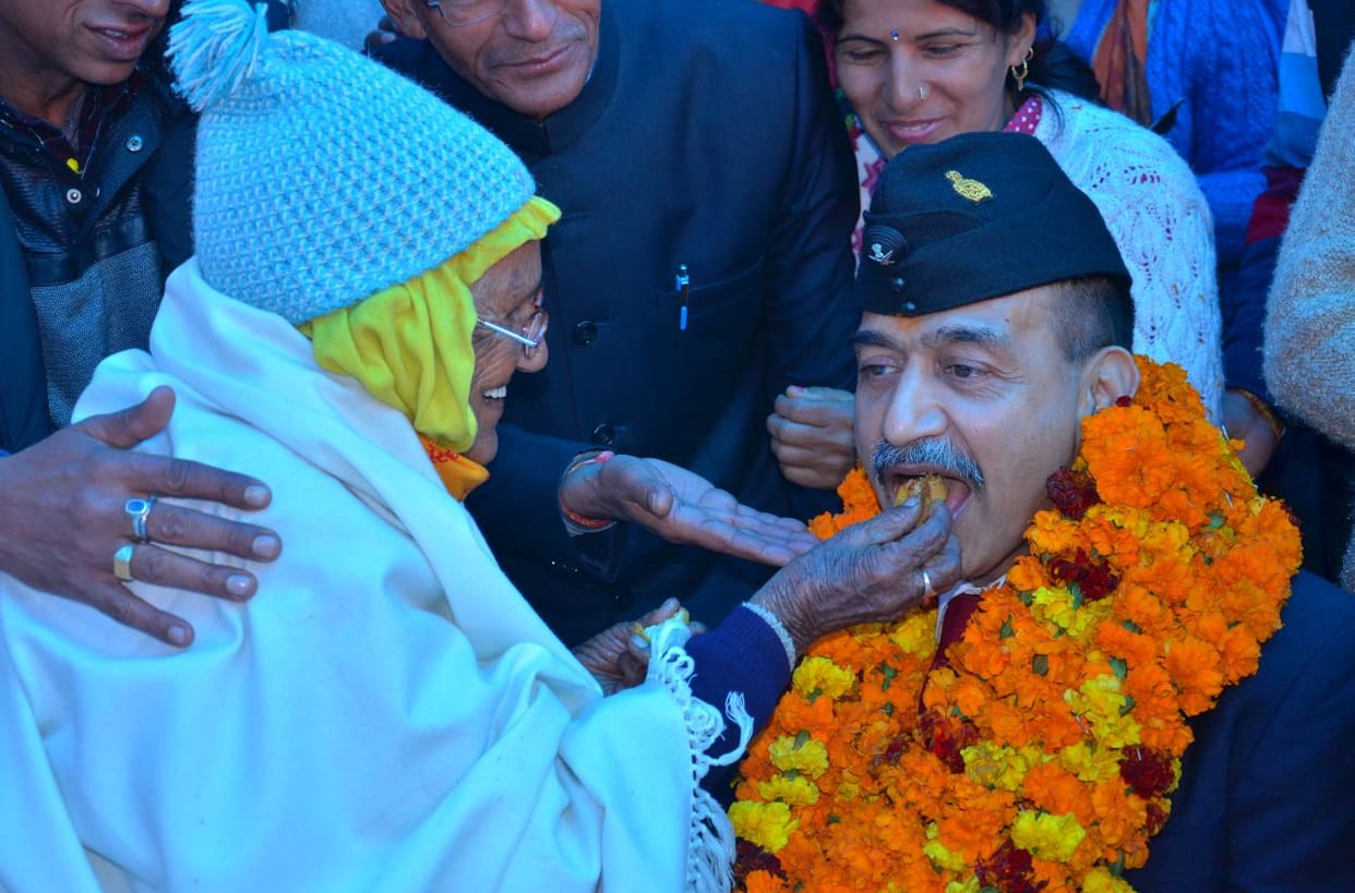 DGMO Anil Bhatt Arrived his village khatwan.