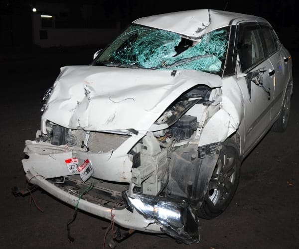 A car accident in lucknow in uttar pradesh.