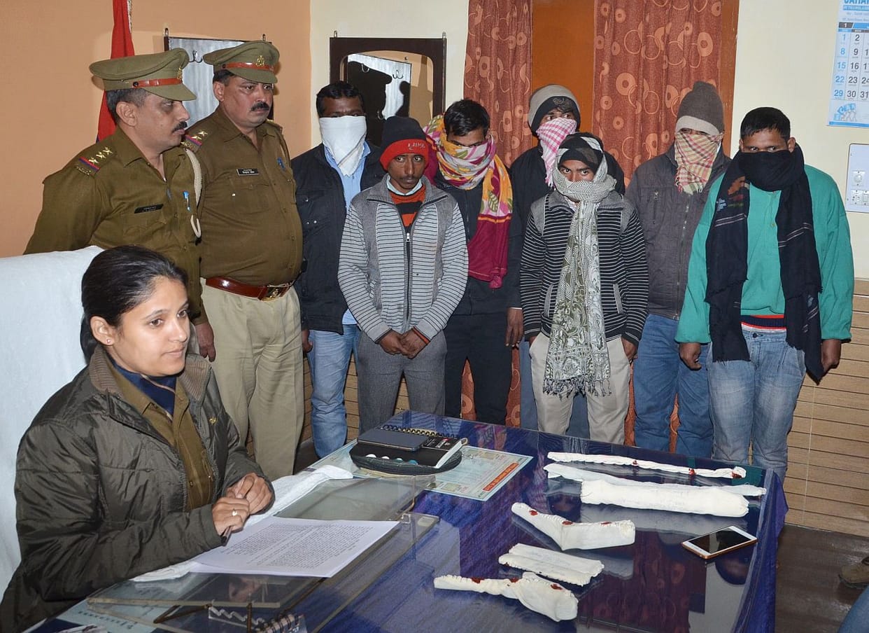 Seven Crooks arrested after encounter.