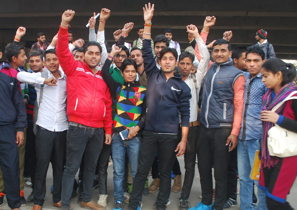 DAV College seem jammed against the front of the display