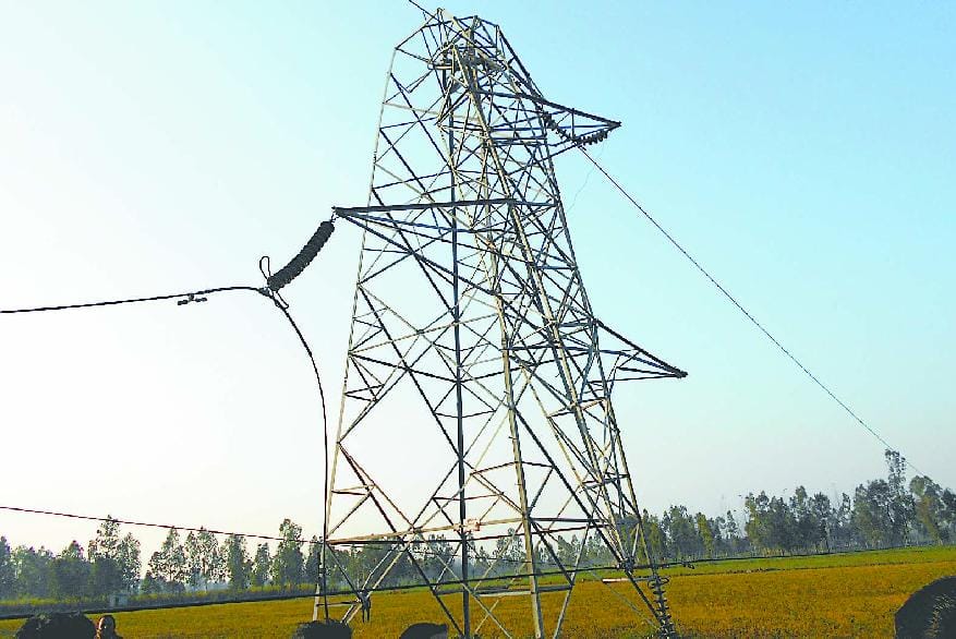 Ajadnagr fell 105 feet high tower of 220 KV power