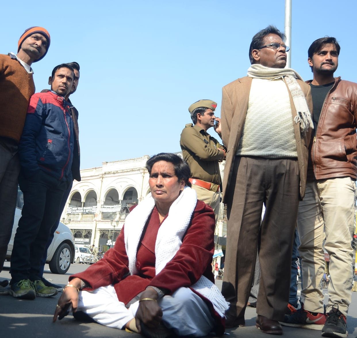 sp mlc leelawati protest in lucknow