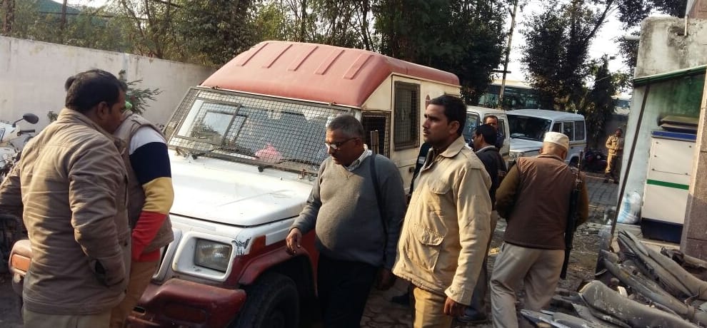new notes worth rupees 4 crore 12 lakh seized in delhi ncr in one day