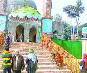 Hundreds of people attented Urs