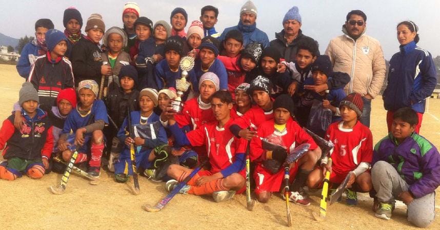 Winning hockey team in Champawat