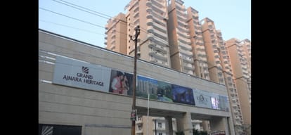Software engineer died after falling from a heritage building in Ajanara