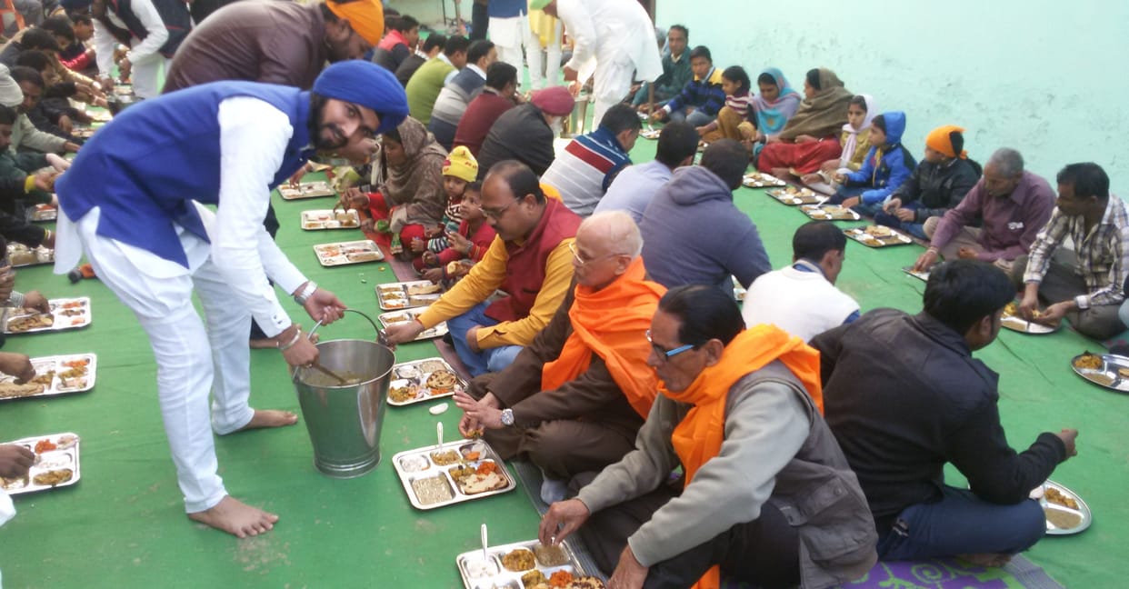 Guru Gobind Singh told fanfare of lights