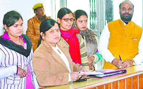 Renu Mishra of SP filed Form
