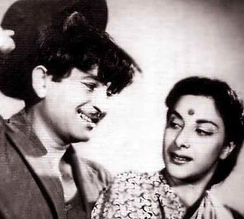flash back story of raj kapoor and nargis