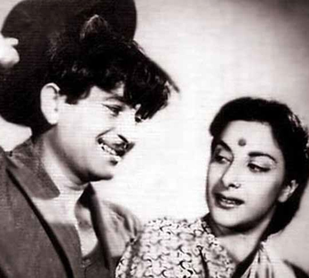 flash back story of raj kapoor and nargis