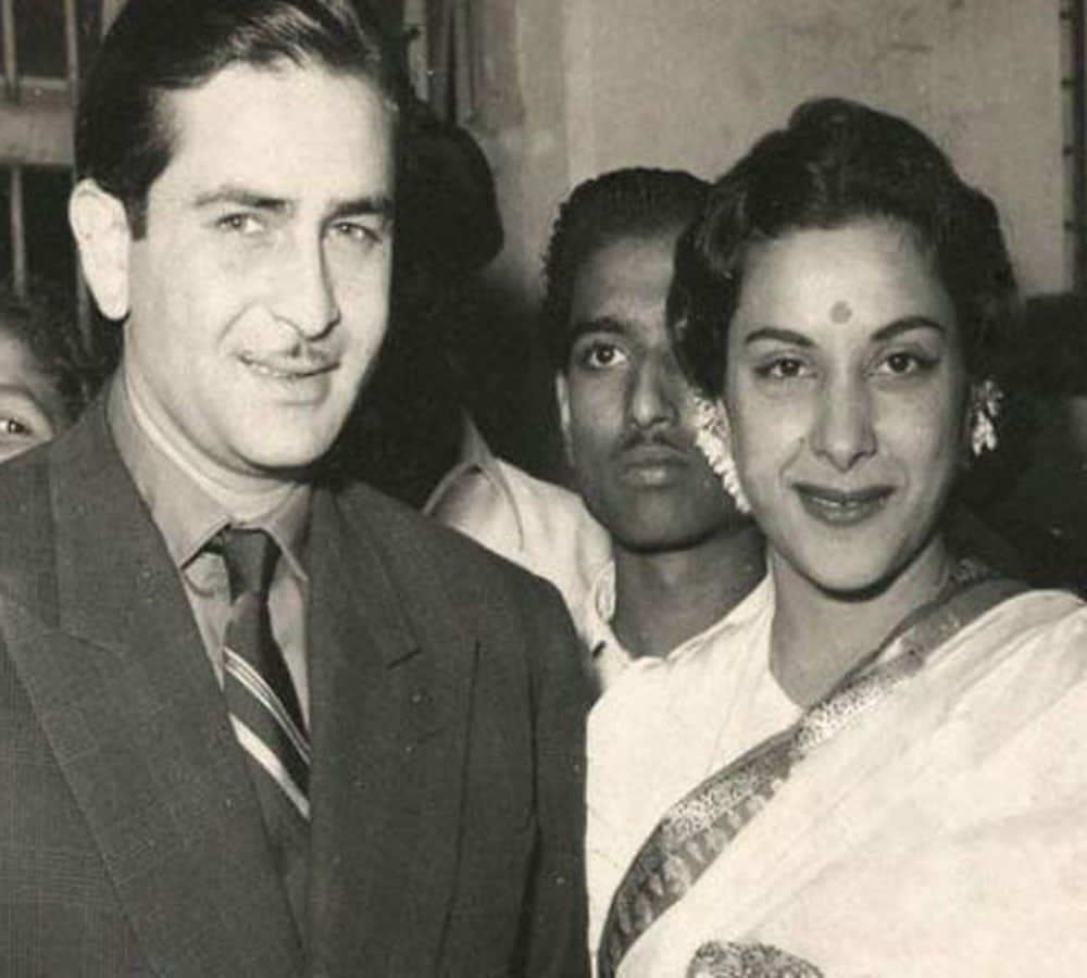 Raj Kapoor Birthday Special Know About His First Meeting With Nargis Dutt