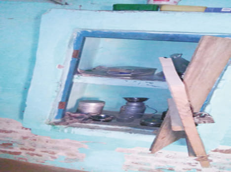Jewelery and cash stolen from the farmer's house