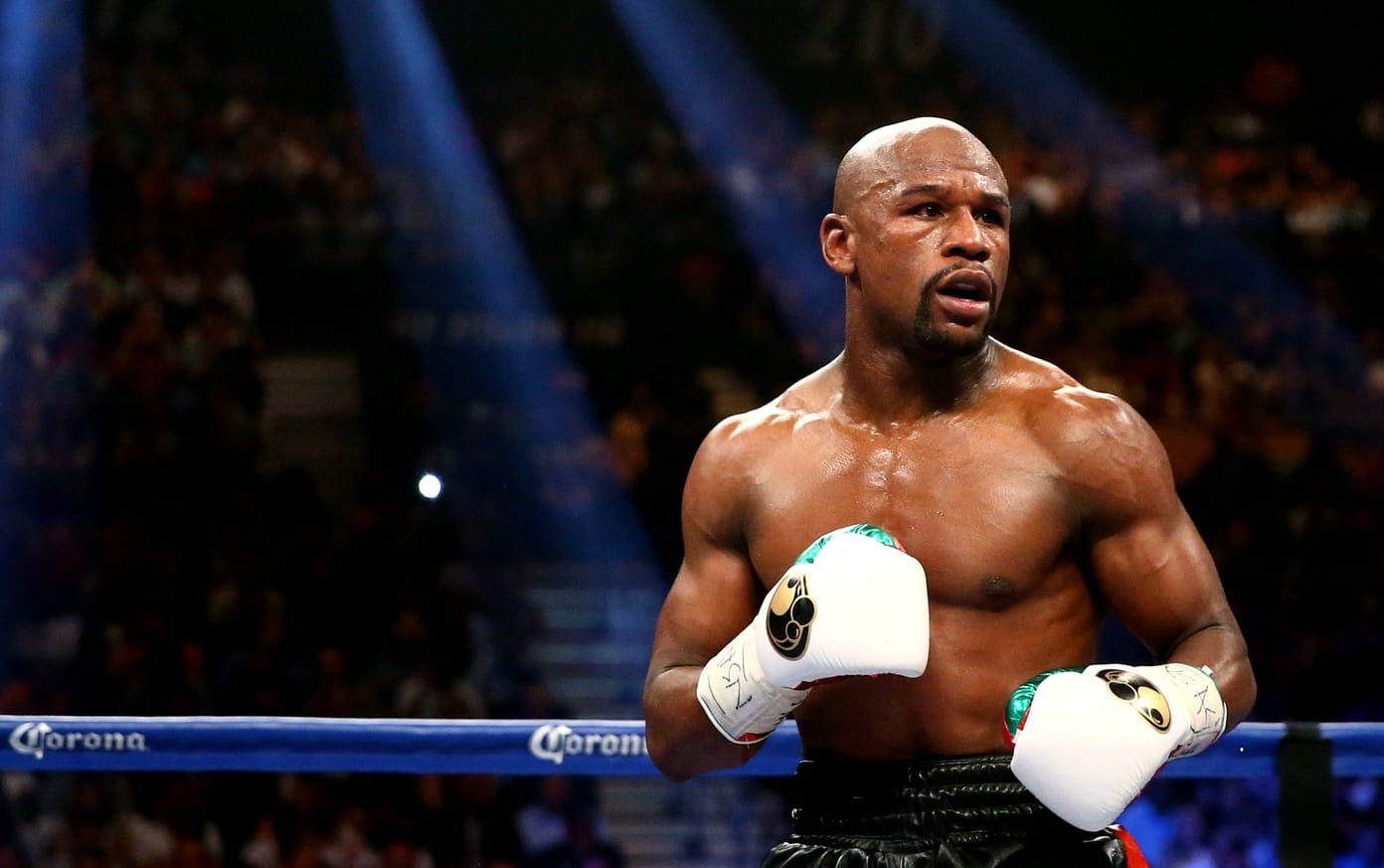 Dana White offers Floyd Mayweather $25 million for a fight against Conor McGregor
