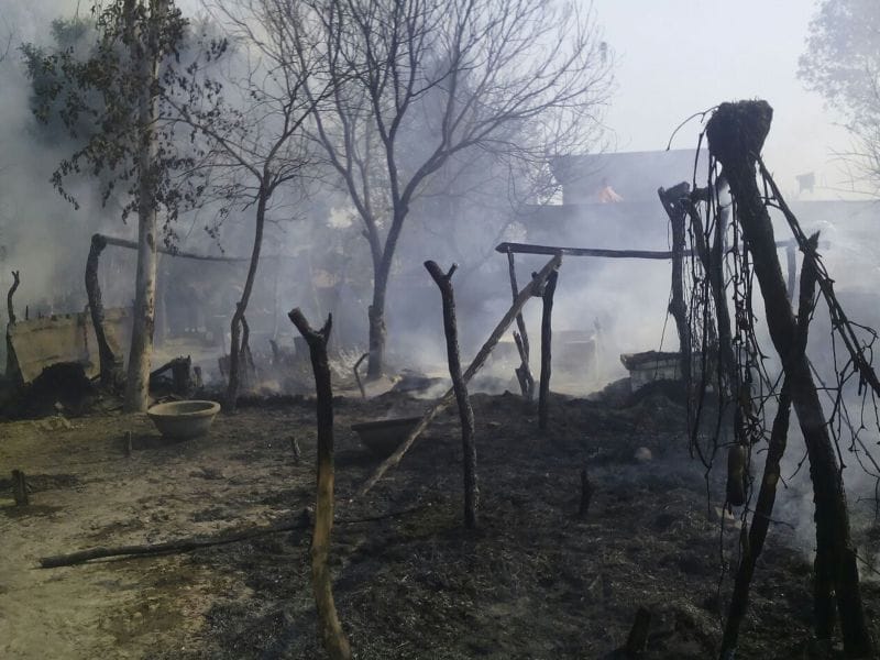 Gtura orgy went on fire in the village, 15 home burns