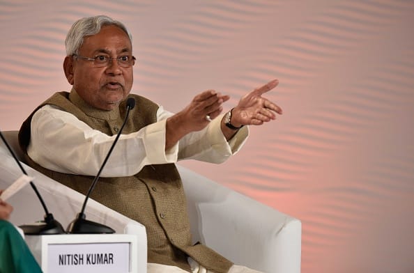 Eyebrow of opposition raises due to JDU-BJP Khichdi Bhoj