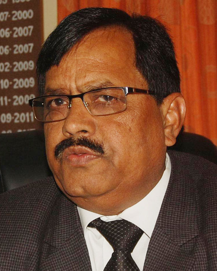 The lack of lecturers in state colleges