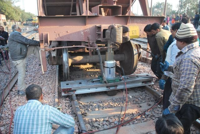 Ghaziabad railway station trolley derails