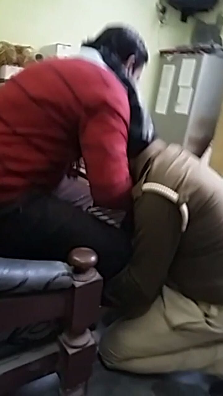 bachate rhe papiyo ko 