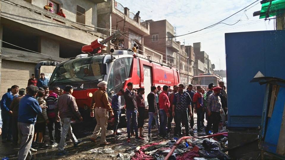 Massive fire in amritsar, army had to call for fire extinguishers