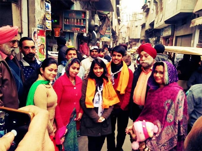 arvind kejriwal daughter harshita and son pulkit on punjab roads for election campaign
