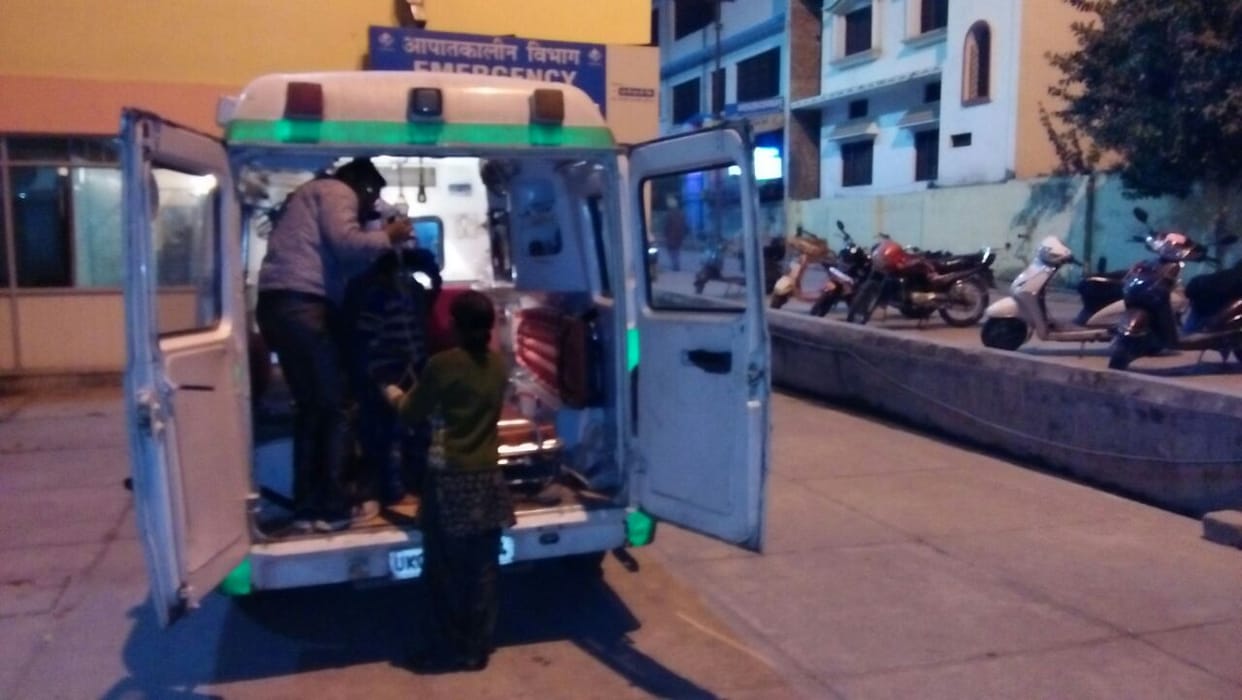 Three members of a family ate poison outside the SP office in hathras
