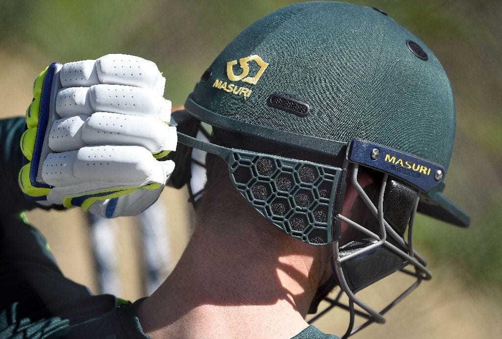 nternational players should wear new helmets or could be suspended by ICC