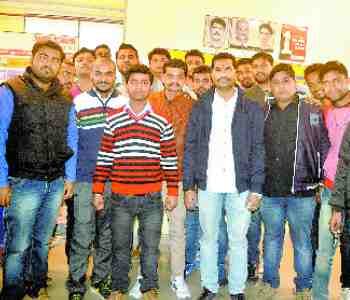 young do not become hanger to leaders
