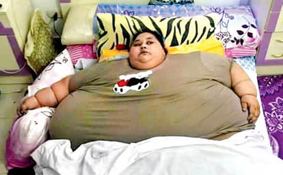 doctors built one bed hospital to treat 500 kg woman in mumbai