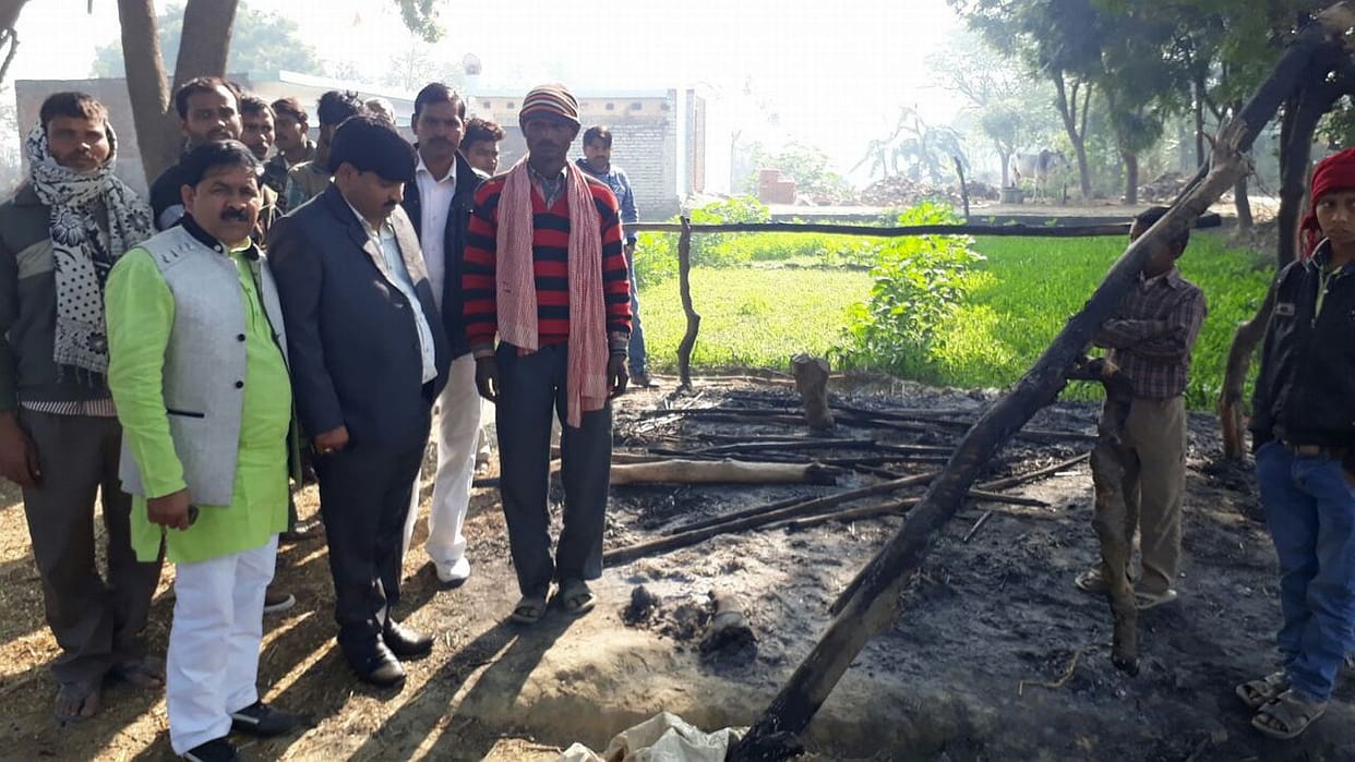 daulatapur prakaran mein paanch ke khilaaph riport darj