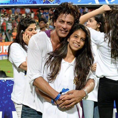 suhana doing party with her special friends