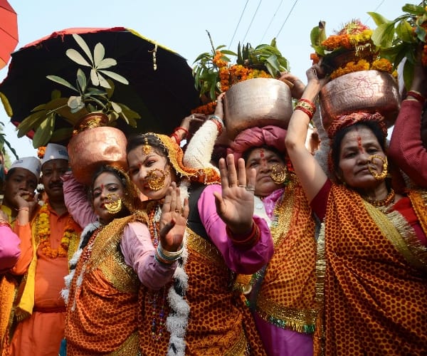  pics of uttrayani shobha yatra.