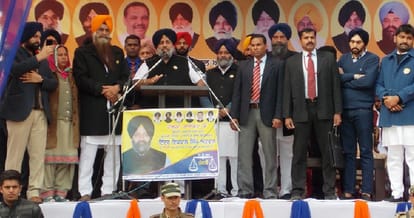Sukhbir singh badal challenge captain amarinder singh