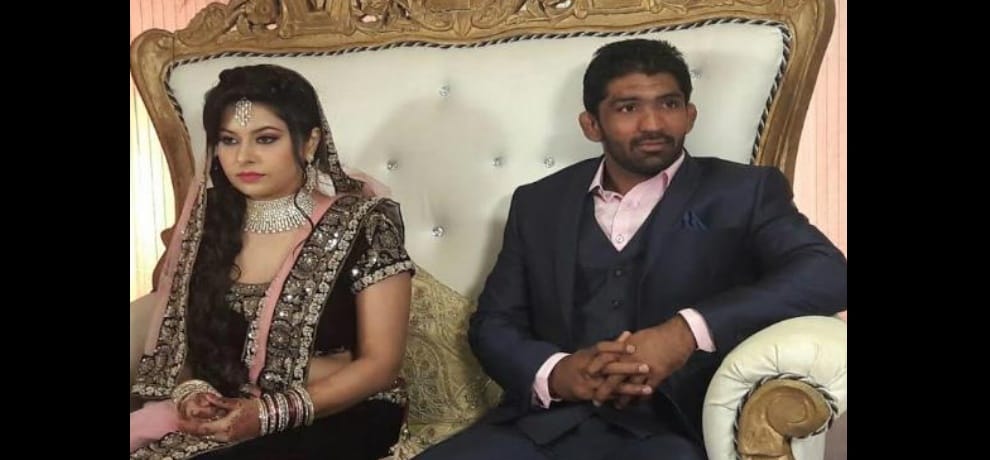 Yogeshwar a Rs engagement, see photos