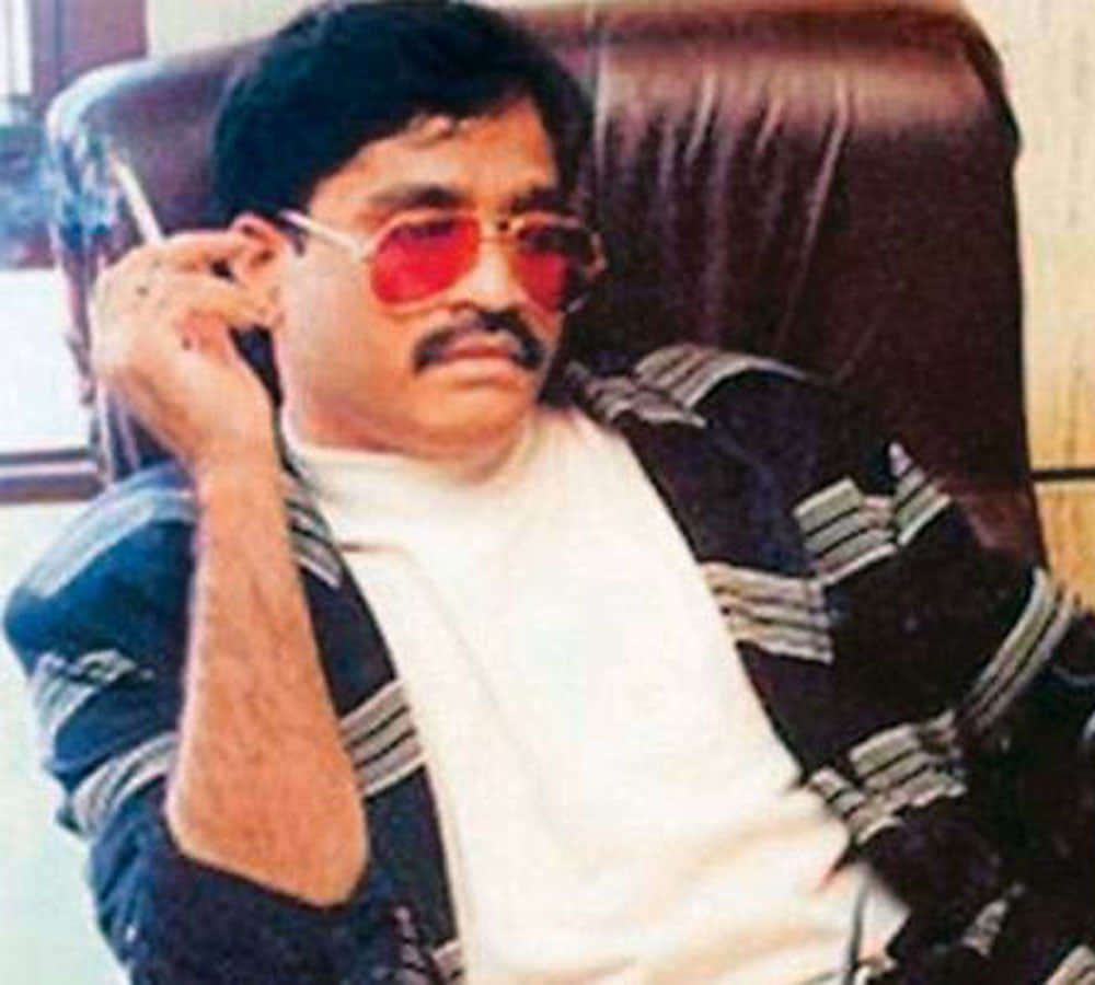 rishi kapoor book khullam khulla released