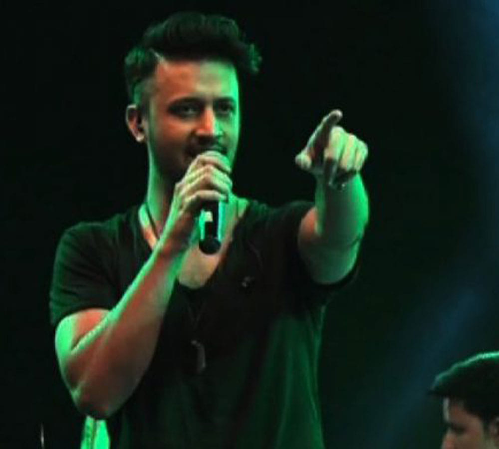 atif aslam song musafir crosses 200 million views on youtube