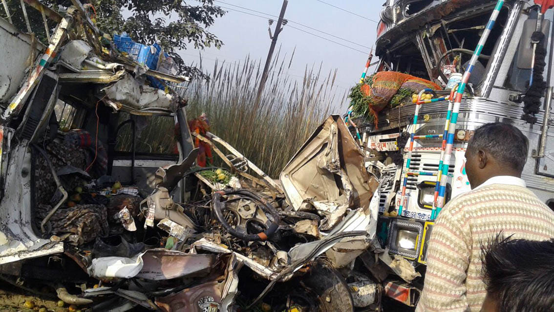  Rudrapur youth death in a road accident in Ballia 