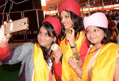 kashi vidyapith convocation ceremony today