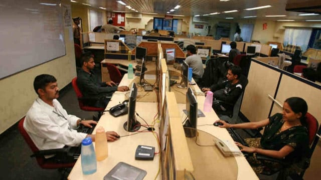 Government personnel not necessary to give property details