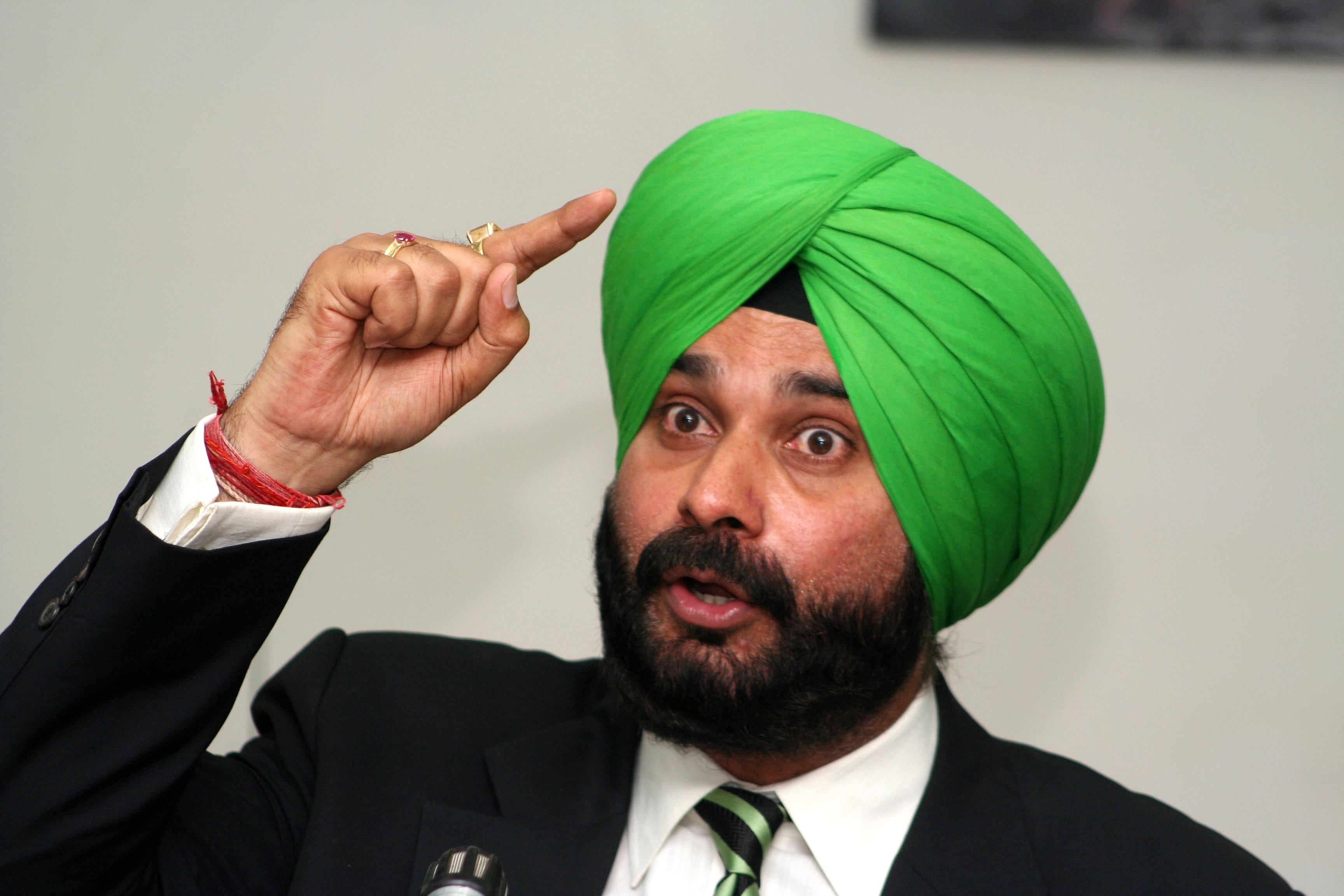 income of navjot sidhu