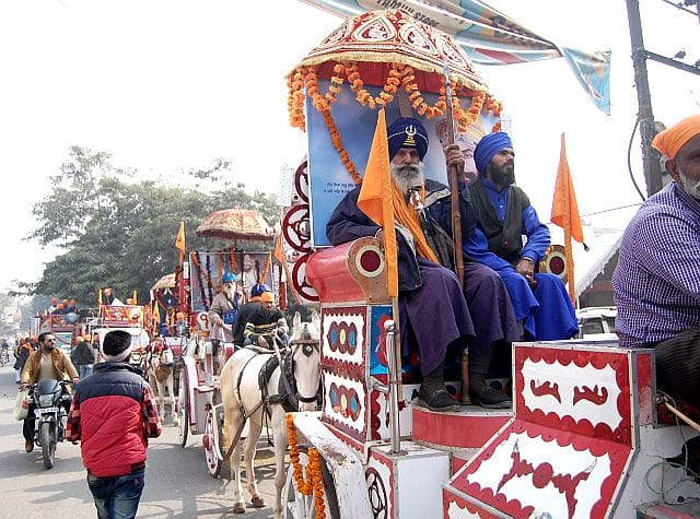 Fourteen million te Ldhaun, Twa Gobind Singh Khaun