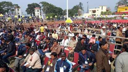 rahul gandhi live in party meeting.