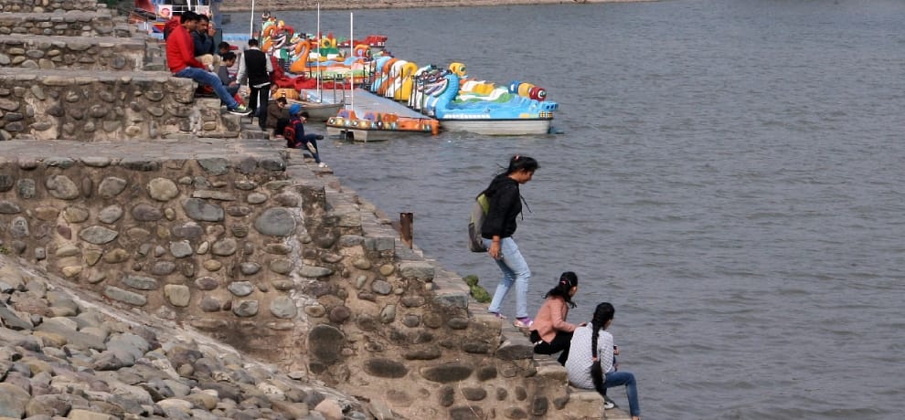 Falling water levels could not be heard at Sukhna Lake