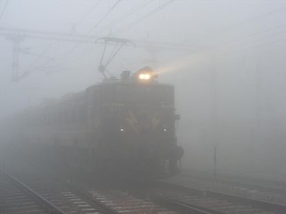 Fog slowed down speed of railway 15 trains arrived late due passengers kept waiting at station