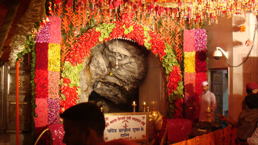 mahayagya ends in vaishno devi temple in navratri