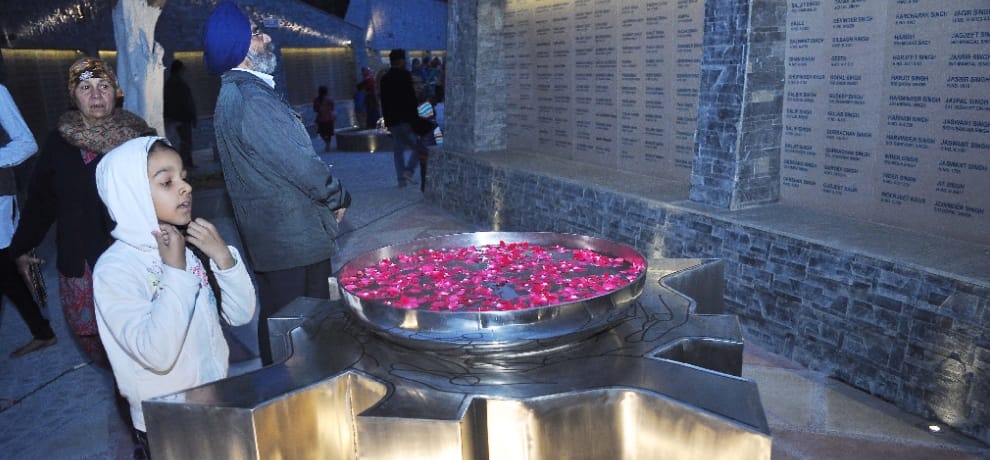wall of truth inaugurated in rakabgunj gurudwara in delhi in memory of anti sikh riot 1984