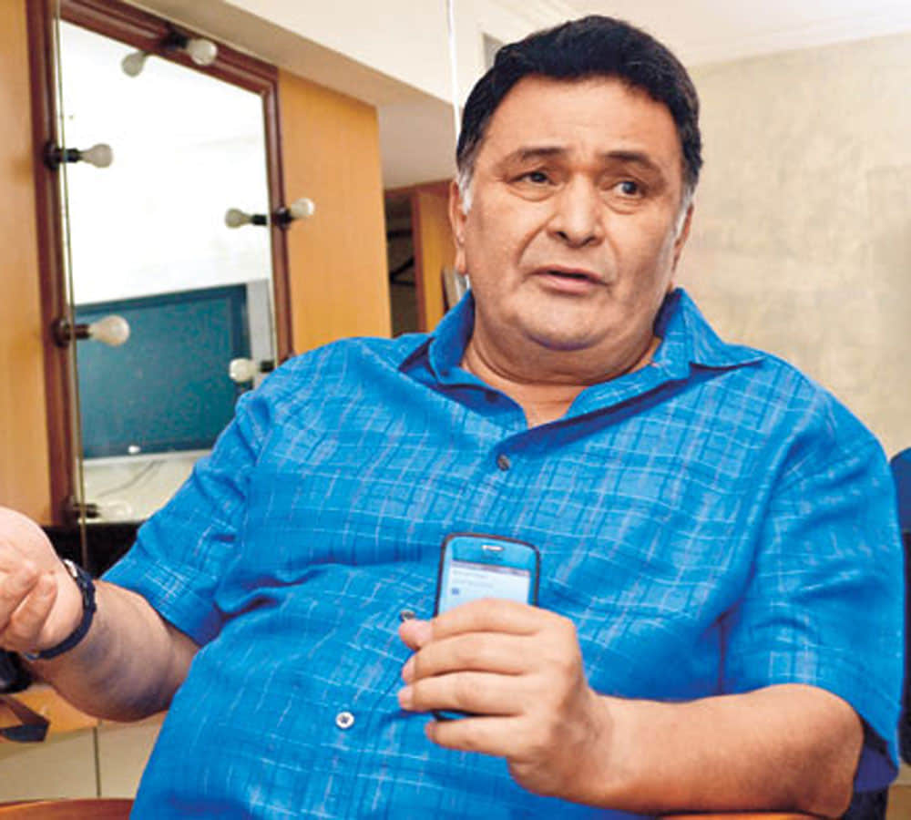 Rishi Kapoor makes a female fan cry Ranbir kapoor personally apologised