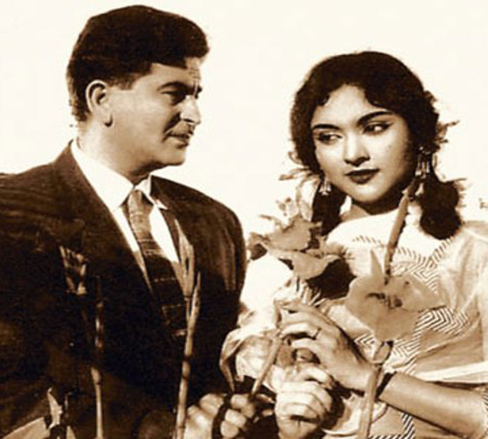 rrishi kapoor biography khullam khulla revaled raj kapoor affair