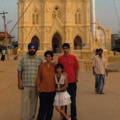 Read the cute love story of Navjot and sidhu