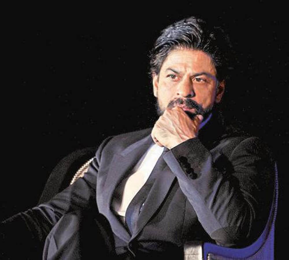 shahrukh khan promote his film raees