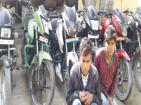 Antrgnpdiy vehicle lifter gang was finally picked two crooks